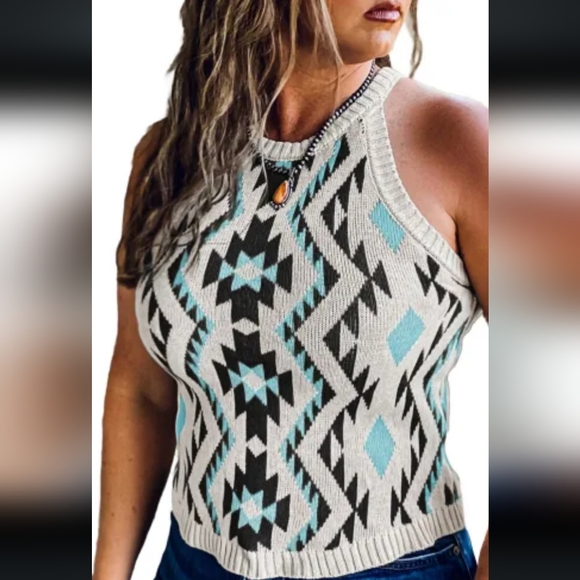 🔥New Aztec sweater tank - Picture 3 of 8